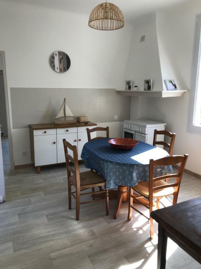 Appartements La Fossette plage Le Lavandou Extérieur photo