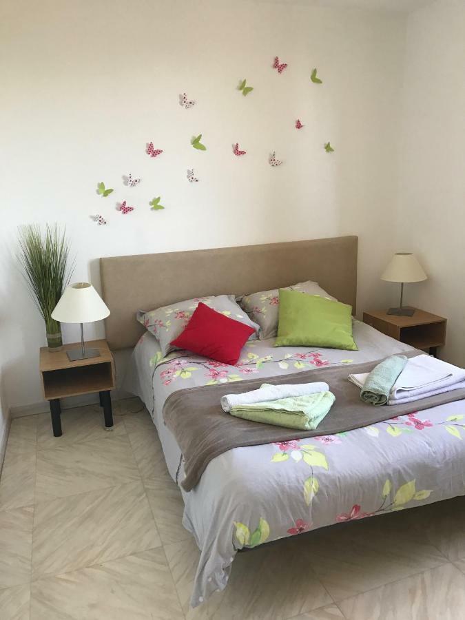 Appartements La Fossette plage Le Lavandou Extérieur photo